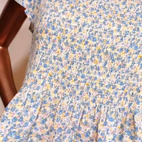 American Eagle Outfitters Floral Top - Picture 2 of 4